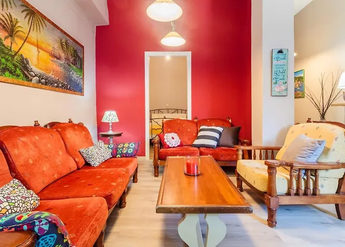 Kalamata Rose Nest - Urban Comfy Escape