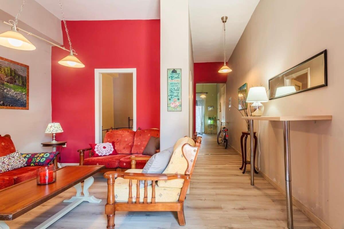 Rose Nest - Urban Comfy Escape